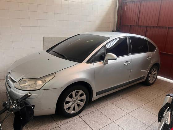 CITROËN C4 2.0 EXCLUSIVE 16V FLEX 4P AUTOMÁTICO